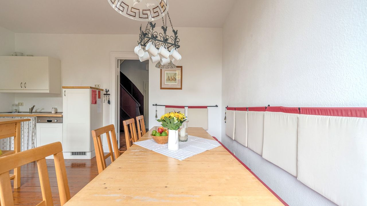 DiningRoom DiningRoom